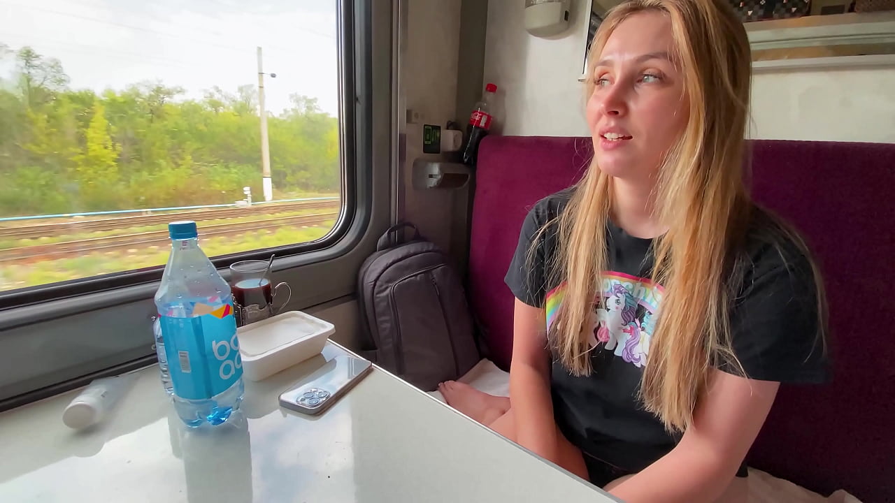 La belle-mère mariée Alina Rai a eu des relations sexuelles avec un inconnu dans le train